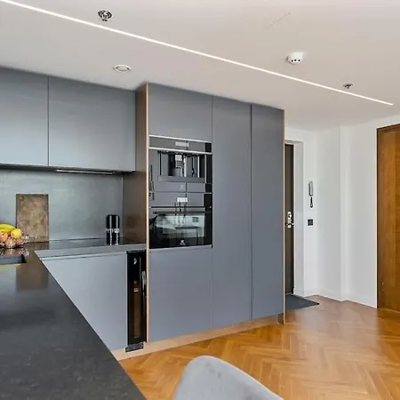 Amazing Apartment With Epic Lake View! Tallinn Exterior photo