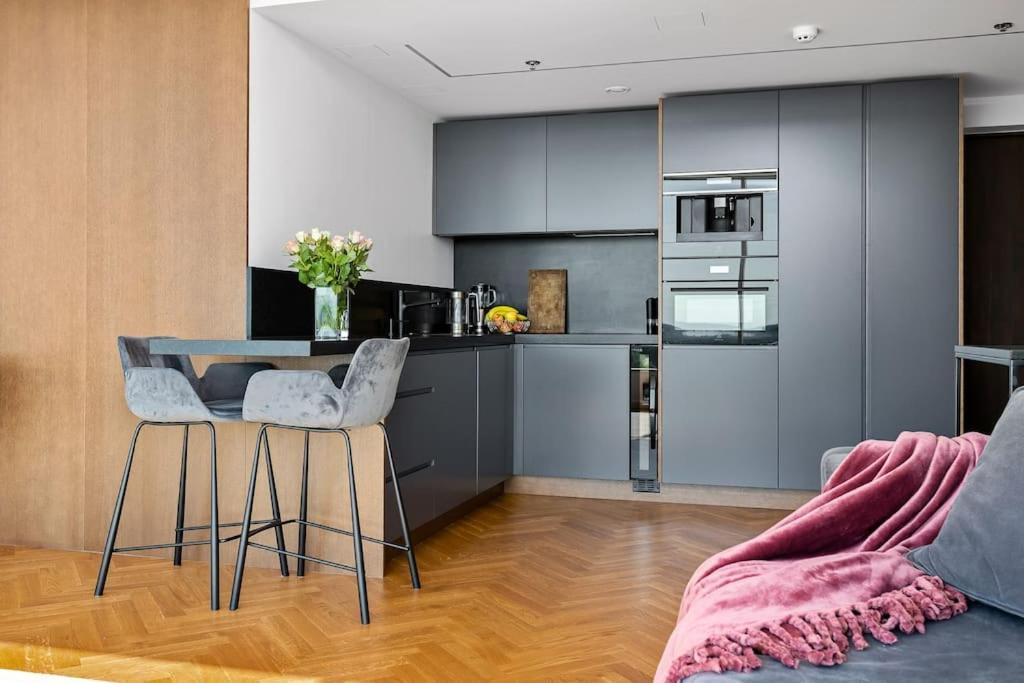 Apartment Amazing With Epic View! *