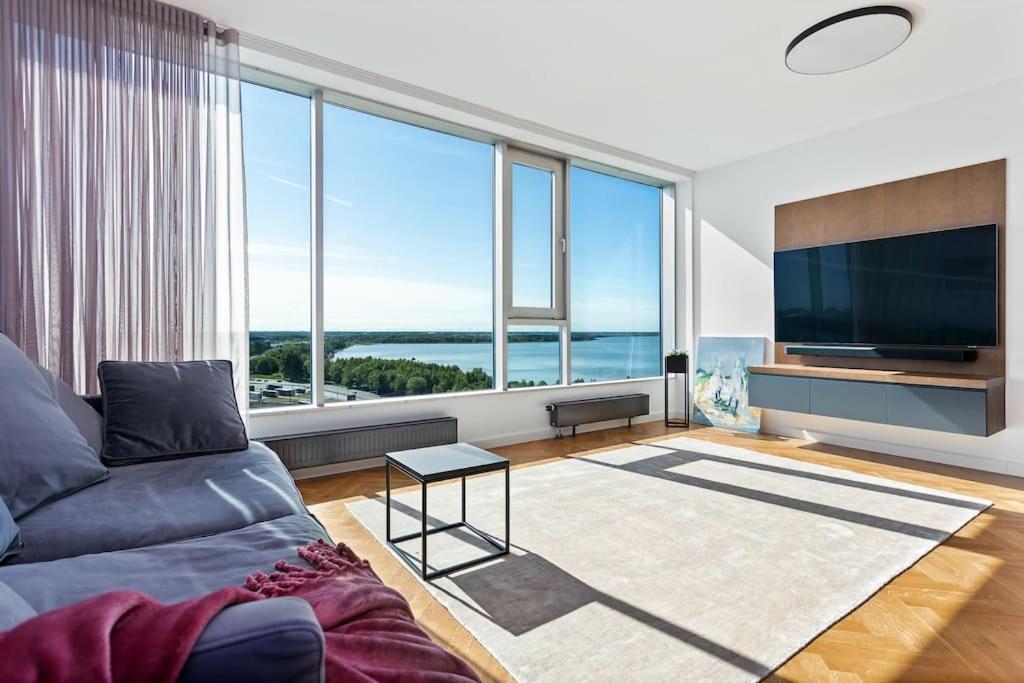 Amazing With Epic View! Apartment *
